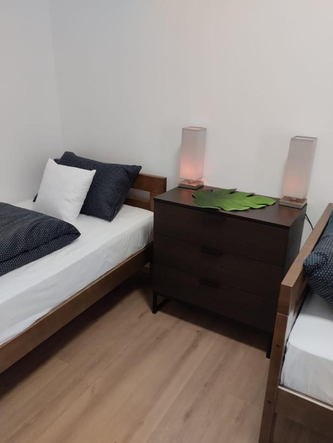 Apartman Zagreb , With Balcony And Free Parking Exterior foto