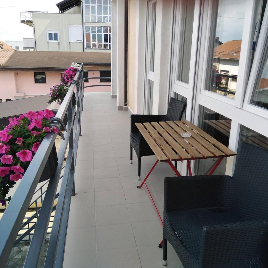 Apartman Zagreb , With Balcony And Free Parking Exterior foto