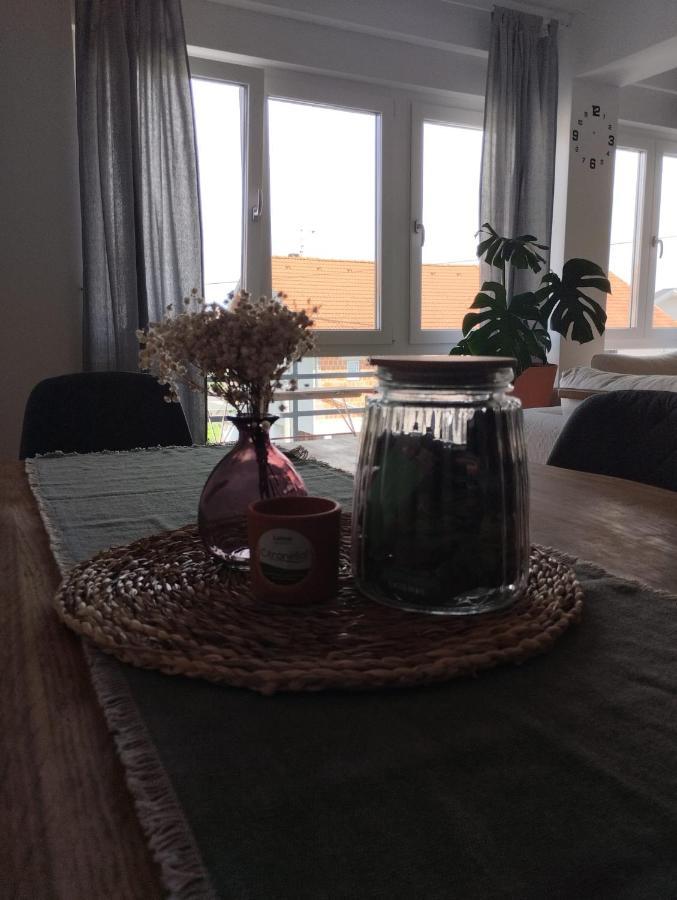 Apartman Zagreb , With Balcony And Free Parking Exterior foto